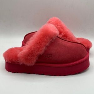 red uggs slippers